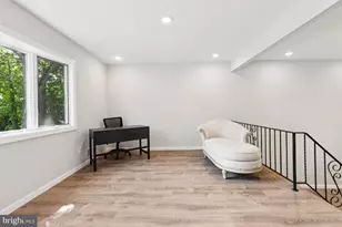 5 Waverly Dr E, Edison, NJ 08817 - Photo 3