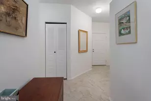 4031 Bayberry Ct, Monmouth Junction, NJ 08852 - Photo 5