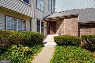 4031 Bayberry Ct, Monmouth Junction, NJ 08852 - Photo 3