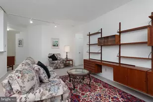 4031 Bayberry Ct, Monmouth Junction, NJ 08852 - Photo 9