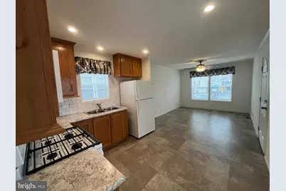 852 US Route 1 Highway N #004, Edison, NJ 08817 - Photo 9