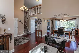 13 Setter Pl, Kendall Park, NJ 08824 - Photo 5