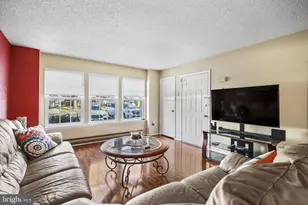 631 Madison Dr, Monroe Township, NJ 08831 - Photo 7