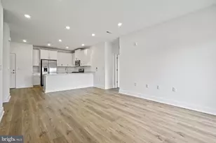 30308 Radford Ct, Monroe Township, NJ 08831 - Photo 5