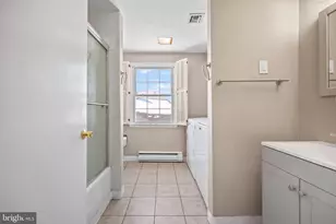 137 Plymouth Ln, Monroe Township, NJ 08831 - Photo 17