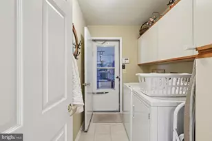 304 Waxwing Dr, Monroe Township, NJ 08831 - Photo 29