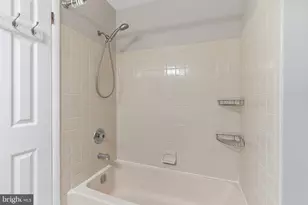 60 Hampshire Dr, Plainsboro Township, NJ 08536 - Photo 21