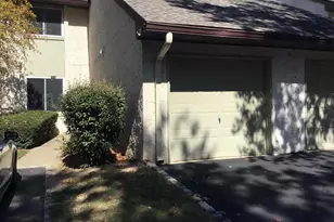 95 Thoreau Dr, Plainsboro Township, NJ 08536 - Photo 3