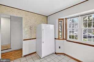 8 Marc Dr, Dayton, NJ 08810 - Photo 9