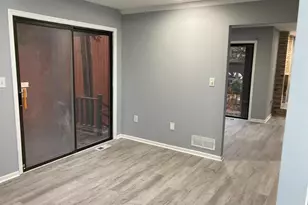 102 Riverbend Dr, North Brunswick Township, NJ 08902 - Photo 5