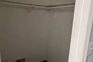 102 Riverbend Dr, North Brunswick Township, NJ 08902 - Photo 23