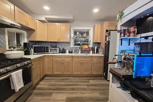 83 John, Carteret, NJ 07008 - Photo 9