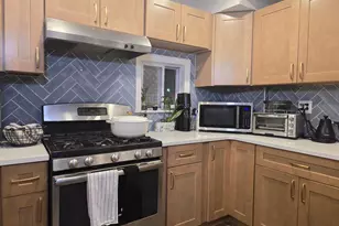 83 John, Carteret, NJ 07008 - Photo 11