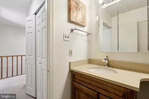 339 Constitution Cir, North Brunswick Township, NJ 08902 - Photo 23