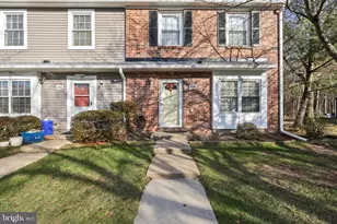 339 Constitution Cir, North Brunswick Township, NJ 08902 - Photo 3