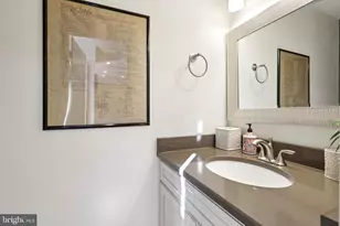 339 Constitution Cir, North Brunswick Township, NJ 08902 - Photo 5