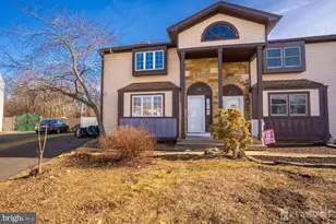 26 Isaac Dr, Dayton, NJ 08810 - Photo 3