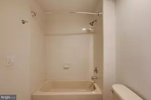 100 Forest Dr, Piscataway Township, NJ 08854 - Photo 45