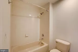 100 Forest Dr, Piscataway Township, NJ 08854 - Photo 43