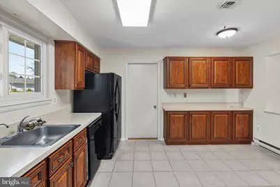 801 Pompton Road, Monroe Township, NJ 08831 - Photo 17