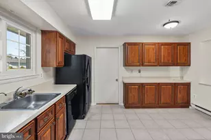 801 Pompton Rd, Monroe Township, NJ 08831 - Photo 17