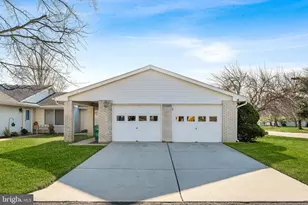 801 Pompton Rd, Monroe Township, NJ 08831 - Photo 1