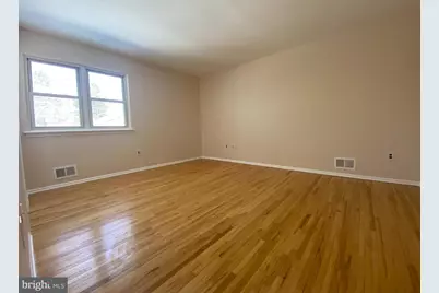 4 S Linden Lane S, Plainsboro Township, NJ 08536 - Photo 11