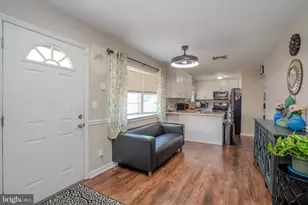 17 Cambridge Rd, Kendall Park, NJ 08824 - Photo 11