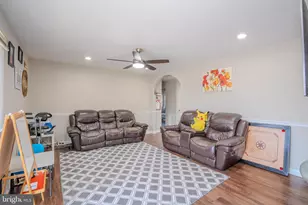 17 Cambridge Rd, Kendall Park, NJ 08824 - Photo 19