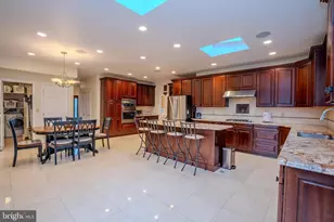 18 Lovell Dr, Plainsboro Township, NJ 08536 - Photo 9