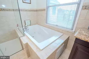 18 Lovell Dr, Plainsboro Township, NJ 08536 - Photo 29