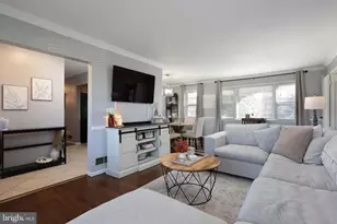 824 Evergreen Ct, North Brunswick Township, NJ 08902 - Photo 9