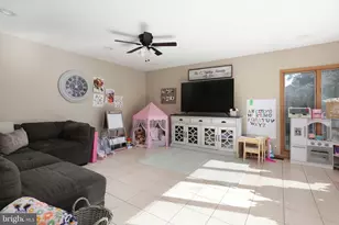 824 Evergreen Ct, North Brunswick Township, NJ 08902 - Photo 25