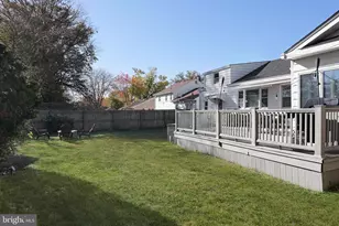 824 Evergreen Ct, North Brunswick Township, NJ 08902 - Photo 35