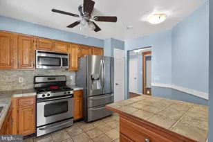 3 Spaulding Dr, Monroe Township, NJ 08831 - Photo 5