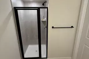 216 Lyla Ln, New Brunswick, NJ 08901 - Photo 9