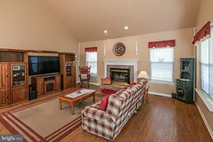 4 Gramercy Rd, Monmouth Junction, NJ 08852 - Photo 15