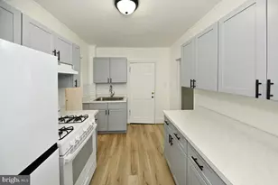 652 Penn St, Perth Amboy, NJ 08861 - Photo 7