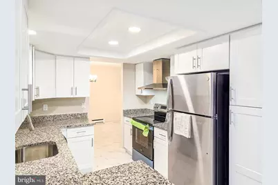 307 Modele Plaza, Monroe Township, NJ 08831 - Photo 11