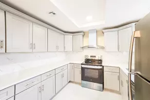 220 Manchester Ln, Monroe Township, NJ 08831 - Photo 13