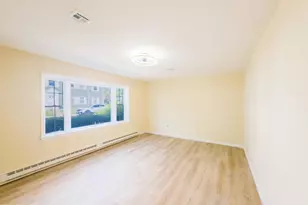220 Manchester Ln, Monroe Township, NJ 08831 - Photo 5
