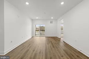 27205 Radford, Monroe Township, NJ 08831 - Photo 3