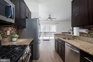 7123 Elm Ct, Monmouth Junction, NJ 08852 - Photo 11