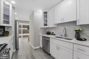 20 Stockton Rd, Kendall Park, NJ 08824 - Photo 17