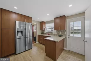 10 Magee Rd, Edison, NJ 08817 - Photo 11