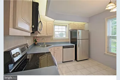 3 John Adams Court #D, Monroe Township, NJ 08831 - Photo 9