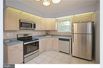 3 John Adams Court #D, Monroe Township, NJ 08831 - Photo 7