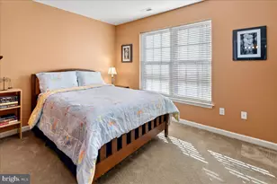 38 Edgemere Dr, Kendall Park, NJ 08824 - Photo 39