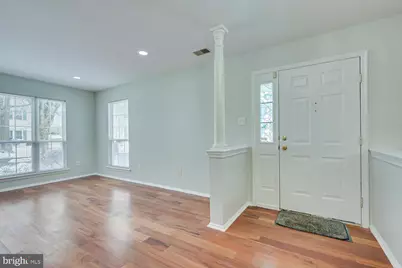 401 Pheasant Run, Monmouth Junction, NJ 08852 - Photo 5