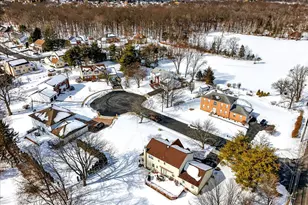 1 Joshua Ct, Kendall Park, NJ 08824 - Photo 5